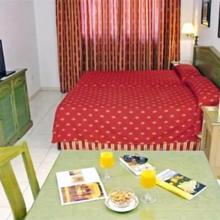 Hotel Luna Arabial Granada