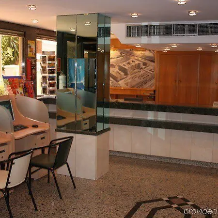 Hotel Luna Arabial Granada