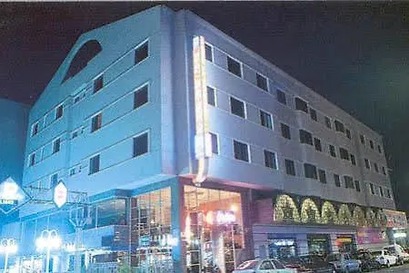 Luna Arabial 3*
